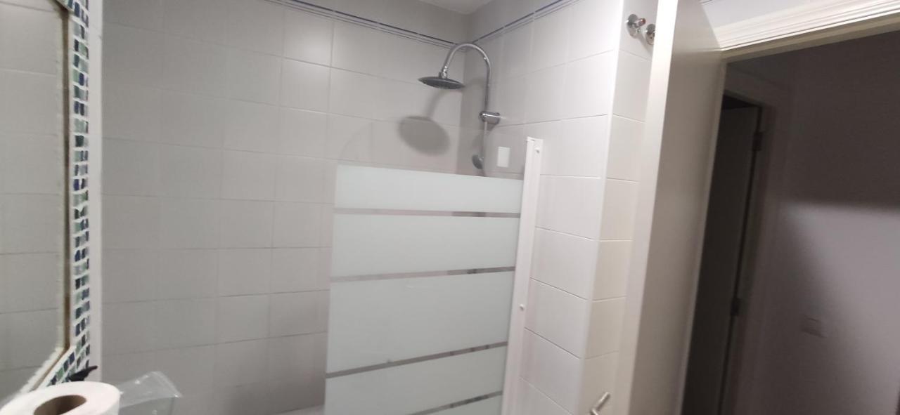 Jt Chiclana, ,parking, Aire, Wifi, Tv, Terraza