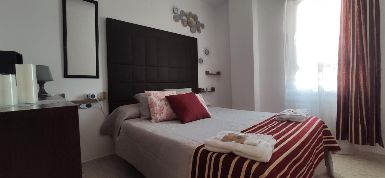 Jt Chiclana, ,parking, Aire, Wifi, Tv, Terraza Apartment
