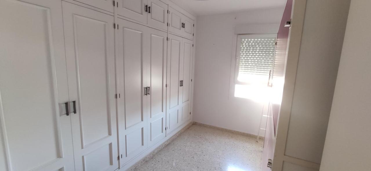 Jt Chiclana, ,parking, Aire, Wifi, Tv, Terraza